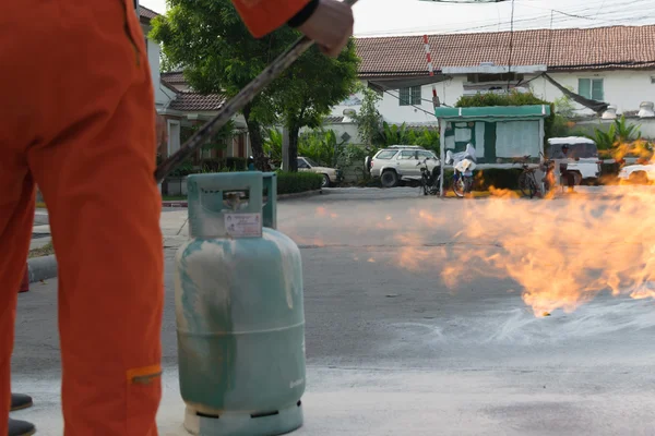 Preparación para el simulacro de incendio —  Fotos de Stock