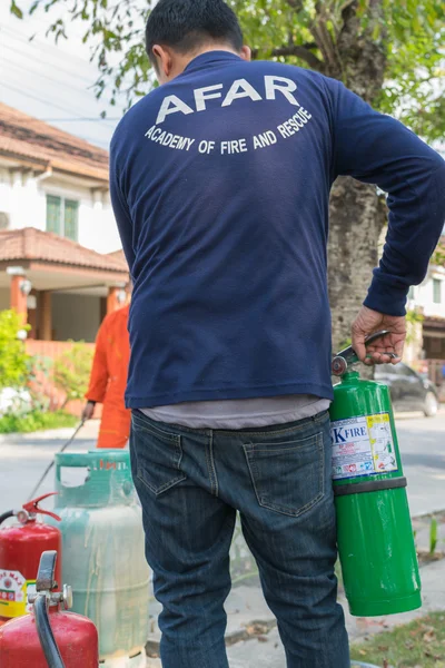 Preparación para el simulacro de incendio —  Fotos de Stock