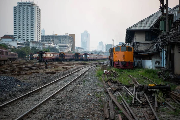 Bangkok Tailândia Janeiro 2020 Comboio Ferroviário Não Identificado Nas Vias — Fotografia de Stock