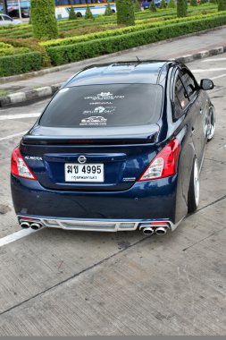 Mavi araba Eko Sedan VIP tarzı