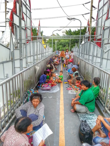 Esperando donaciones —  Fotos de Stock