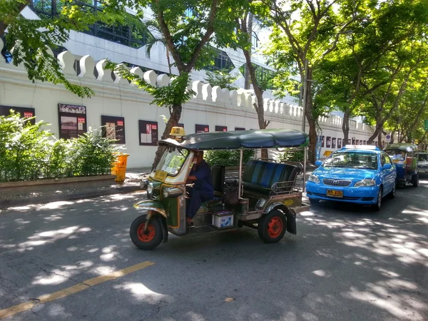 Triciclo em Bangkok Tailândia — Fotografia de Stock