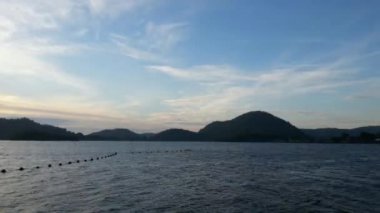 Göl ve dağların Timelapse