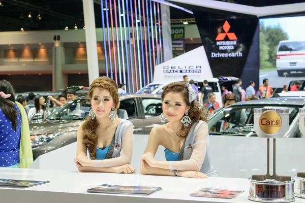 Menina bonita no 36th Bangkok International Motor Show 2015 — Fotografia de Stock