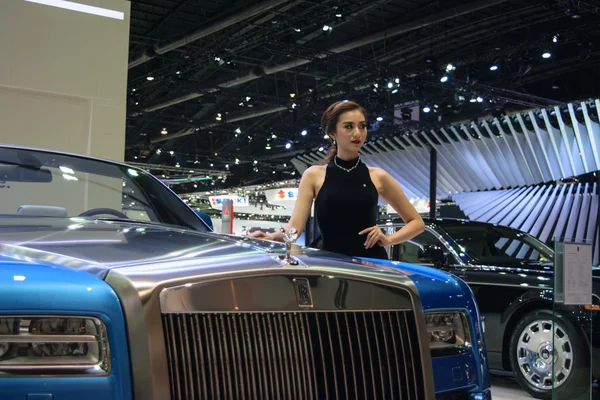 Rolls-Royce αρκετά κορίτσι σε την 36η Μπανγκόκ διεθνούς Motor Show 2015 — Φωτογραφία Αρχείου
