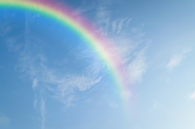 gökkuşağı ile mavi gökyüzü