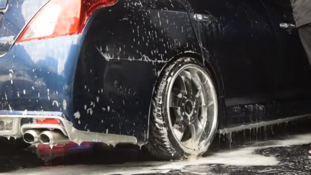 Мийка автомобілів — стокове відео
