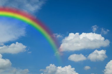 gökkuşağı ile mavi gökyüzü