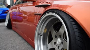 Araba VIP tarzı olay, raf odak gösterilen