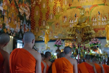 Tay keşiş ibadet Tapınak