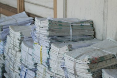 Eski dosyaları kağıt