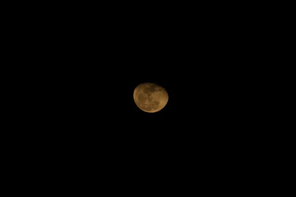 The moon on 30 Oct 2015 21:20 — Stock Photo, Image