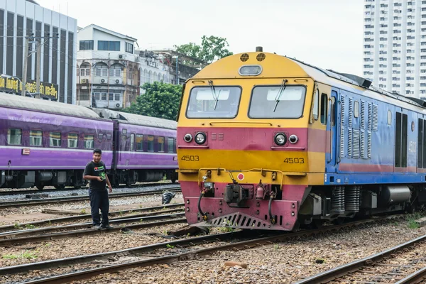 Commande de la locomotive pour manœuvrer le chemin de fer — Photo