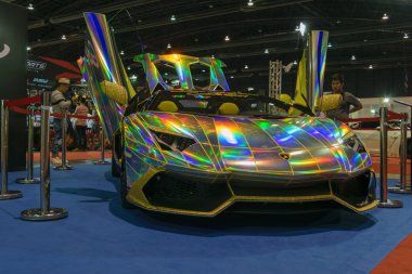 Araba göstermek olay