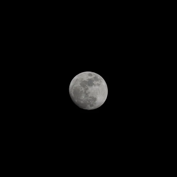 The moon on 24 Nov 2015 18:51 — Stock Photo, Image