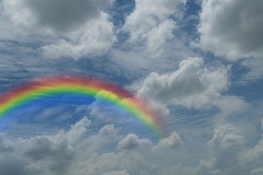 gökkuşağı ile mavi gökyüzü