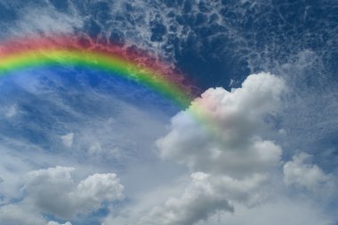 gökkuşağı ile mavi gökyüzü