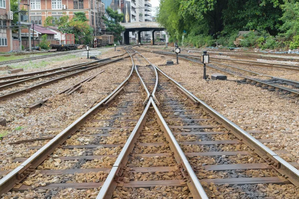 Railroad tracks crossing — Zdjęcie stockowe