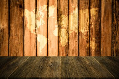 Ahşap Teras ve ahşap doku vintage tarzı ile Dünya Haritası