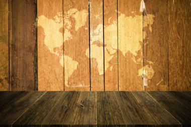 Ahşap Teras ve ahşap doku vintage tarzı ile Dünya Haritası