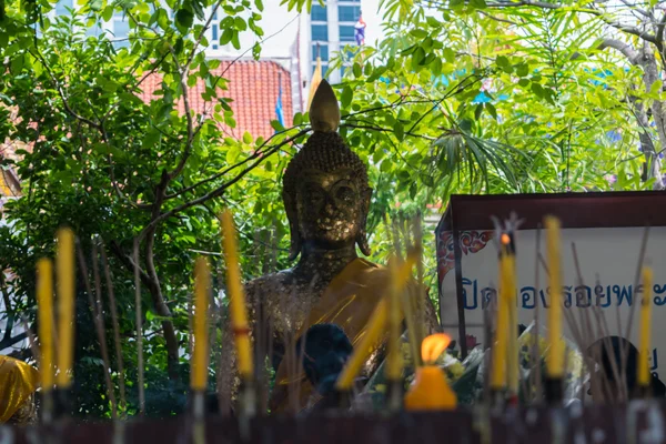 Estatua de Buddha tailandés — Foto de Stock