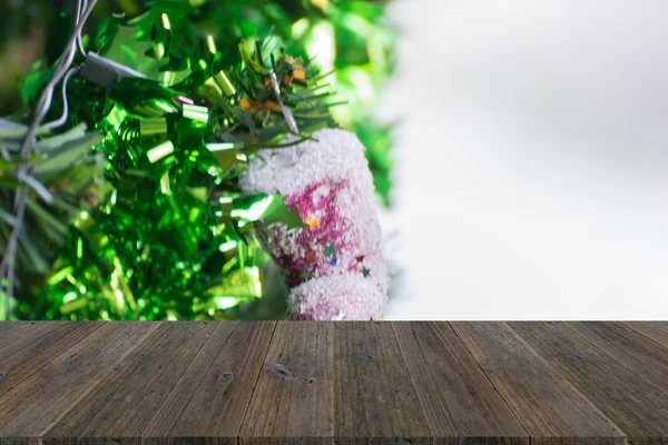 Terraza de madera y decoración del árbol de Navidad — Foto de Stock
