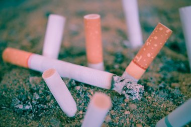 Küllük, vintage tarzı yanan sigara