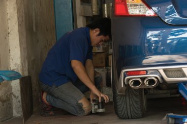 Araba süspansiyon kontrol