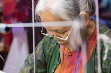 Tay ipek yapımı örgü