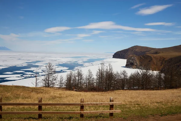 Norte Isla Olkhon Primavera Día Soleado Cálido Hermosa Vista Las —  Fotos de Stock