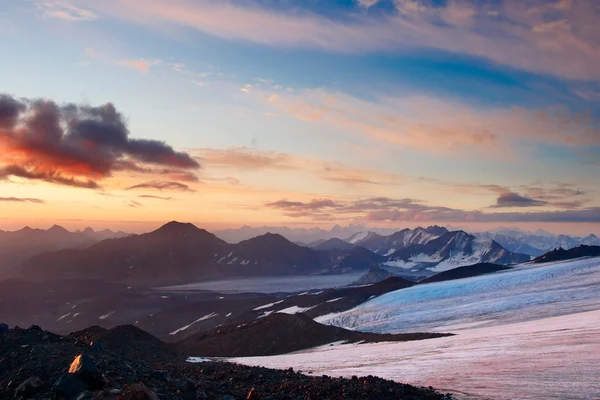 Sunrise Kaukasische bergen — Stockfoto