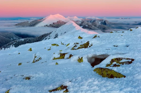 Winter mountains — Stock Photo, Image