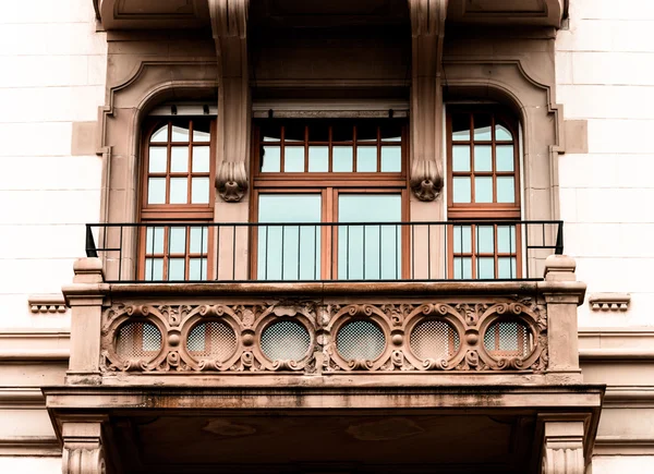 Beautiful modern architectural style windows — Stock Photo, Image