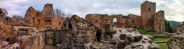 Ruins of medieval castle Wangenbourg on the top of hill, Alsace, — Stock Photo, Image