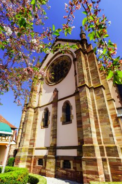 Molshein, Fransa, katedral güzel bahar günü 