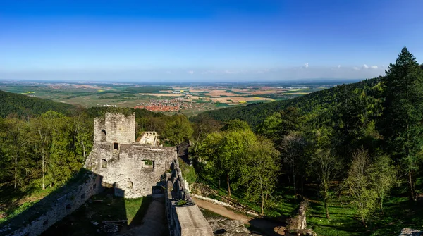 Ruins of old medieval castle Bernstein, Alsace — ストック写真