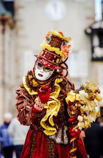 İçerik, 6 Mart 2016: Rosheim, Fransa: Venedik karnaval maskesi — Stok fotoğraf