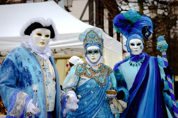 İçerik, 6 Mart 2016: Rosheim, Fransa: Venedik karnaval maskesi — Stok fotoğraf