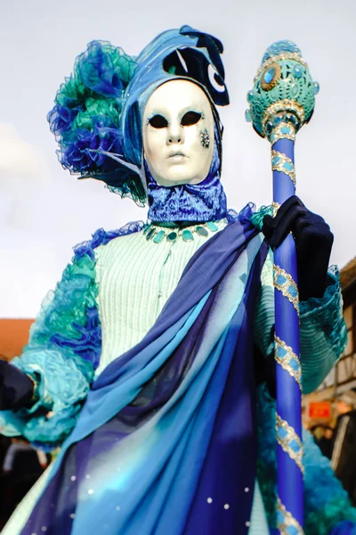 社説は、2016 年 3 月 6 日: ロスハイム, フランス: ベネチアン ・ カーニバル マスク — ストック写真