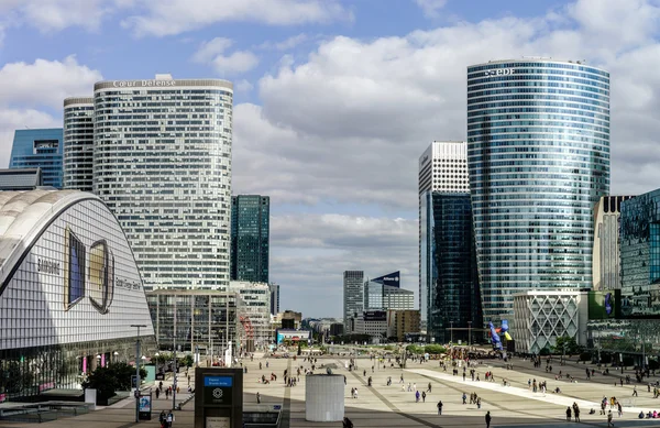 Leitartikel, 14. Mai 2016: Paris, Frankreich. Verteidigungswolkenkratzer — Stockfoto