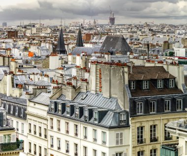 Yaz günü, Paris çatıları panoramik genel bakış