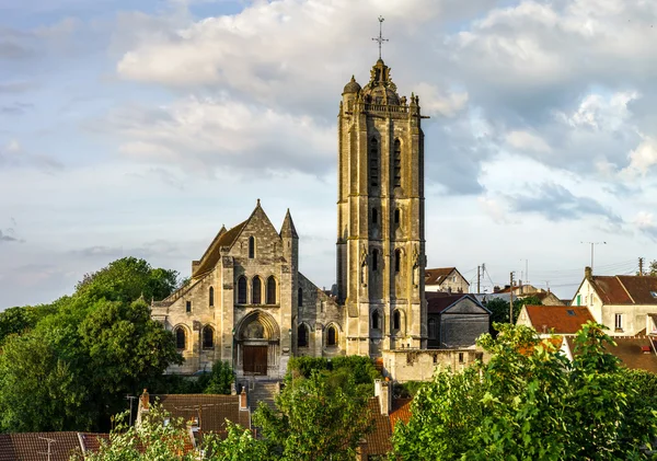 Old medieval church in french countryside — Stock Photo, Image