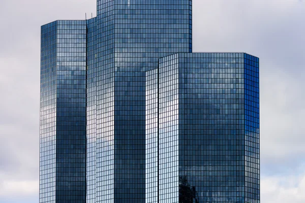 La Defense Europa zakencentrum in Parijs, Frankrijk. — Stockfoto