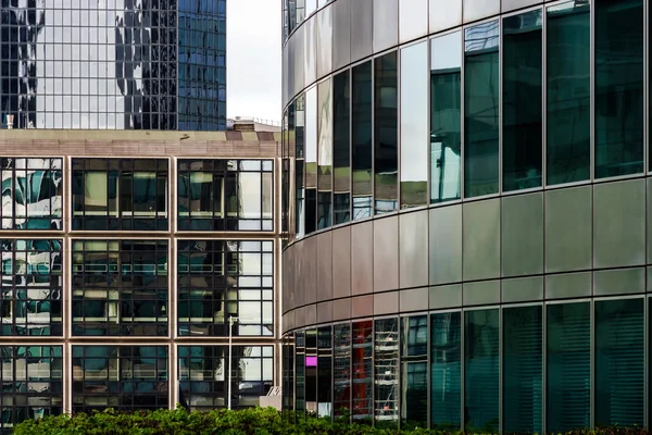 La Defense Europa zakencentrum in Parijs, Frankrijk. — Stockfoto