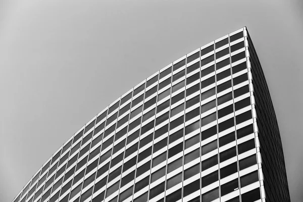 Centro de negócios La Defense Europa em Paris, França . — Fotografia de Stock