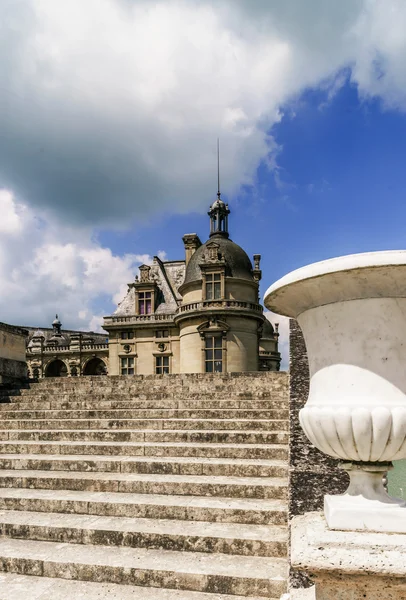 Вид на замок Шантийи, Иль-де-Франс, район Парижа — стоковое фото