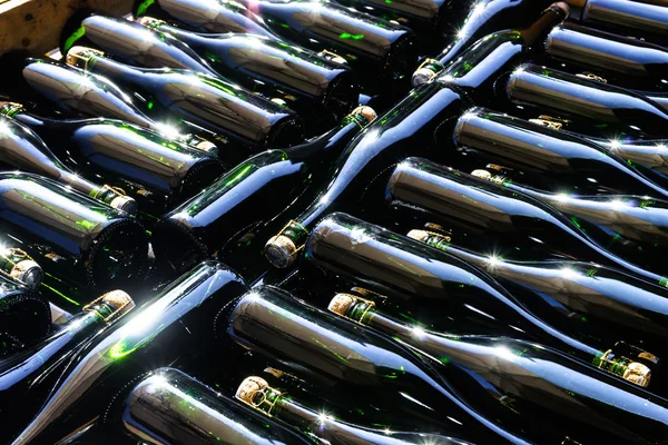 Automation bottling line for produce champagne in Alsace — Stock Photo, Image