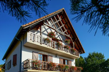 Güzel guesthouse teraslı Alsace, Fransa. Alp styl