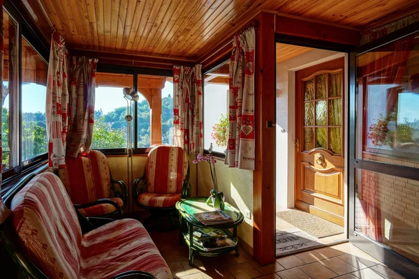Casa de campo interior confortable en estilo alsacien — Foto de Stock