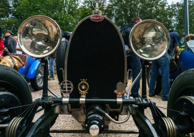 İçerik, 16 Eylül 2016: Fransa: Xxxiii Festivali Bugatti